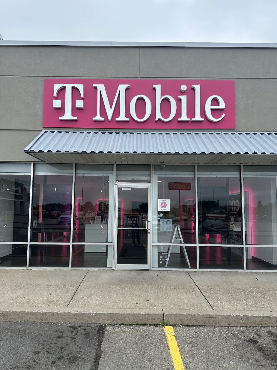 Exterior photo of T-Mobile Store at Route 68 & Kane Dr, Clarion, PA