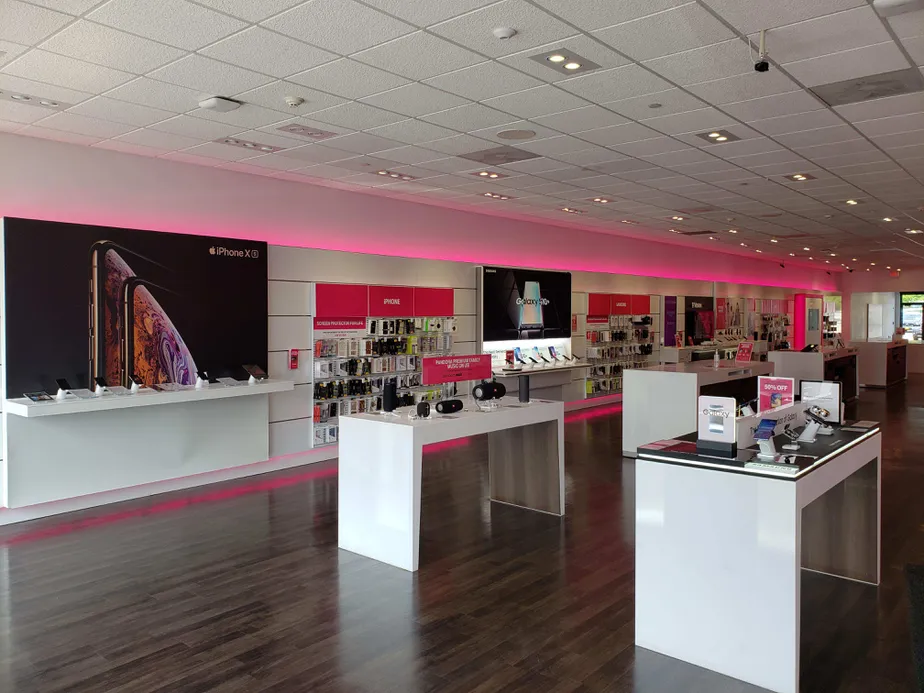 Interior photo of T-Mobile Store at Hicksville (Duane Reade), Hicksville, NY