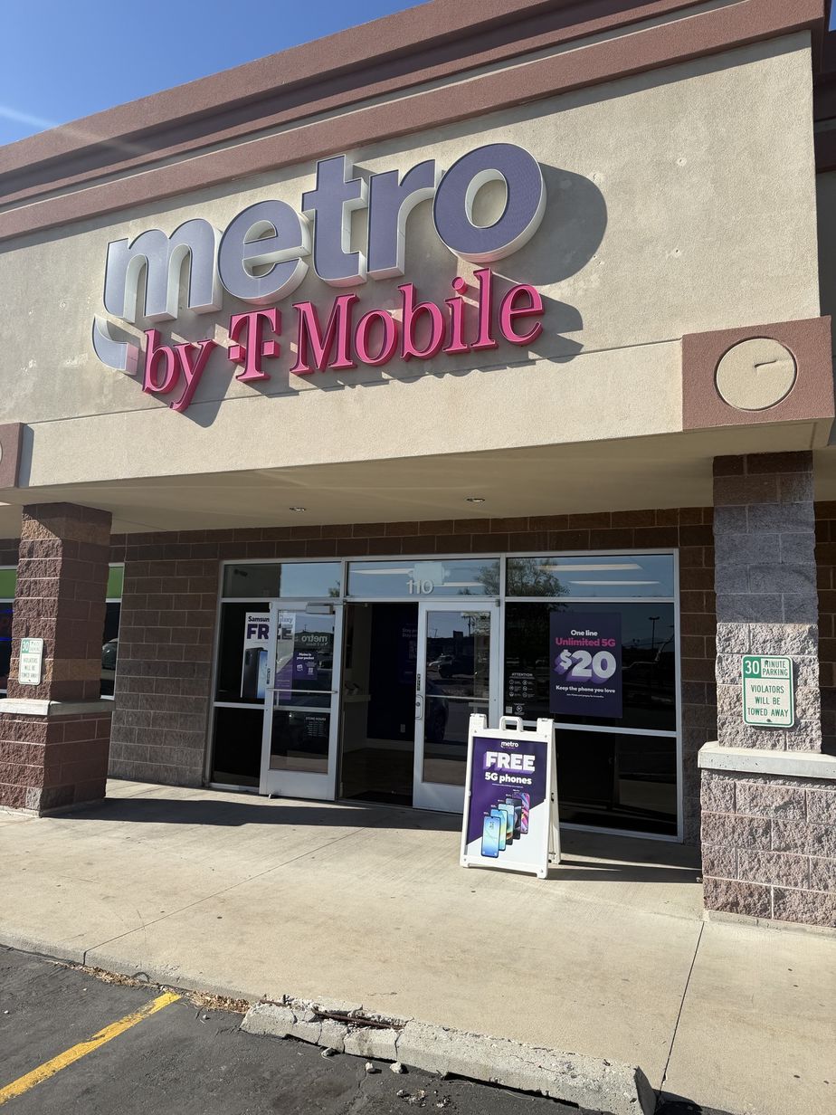 Metro by T-Mobile 845 N 100 W - 845 N 100 W