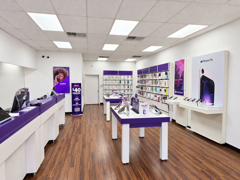 Metro by T-Mobile 11761 Blanco Rd - 11761 Blanco Rd 