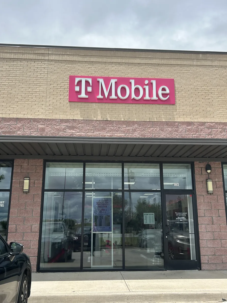  Exterior photo of T-Mobile Store at Wesley Street & I-30, Greenville, TX 