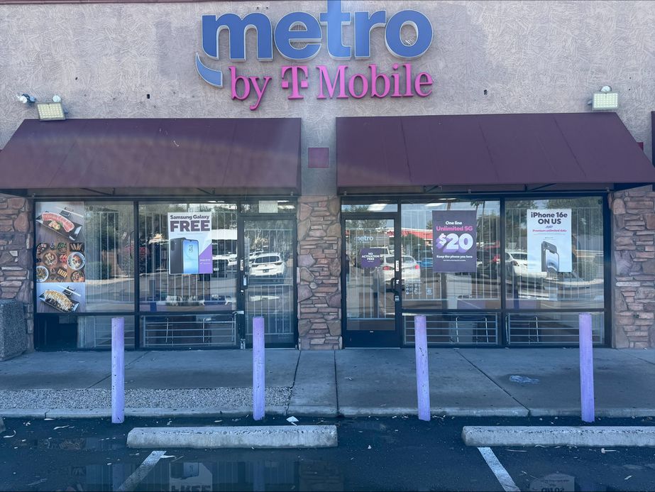 Metro by T-Mobile 6601 W Bethany Home Rd - 6601 W Bethany Home Rd 