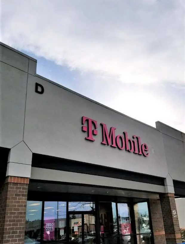  Exterior photo of T-Mobile store at Chkalov Dr & Se 5th St, Vancouver, WA 