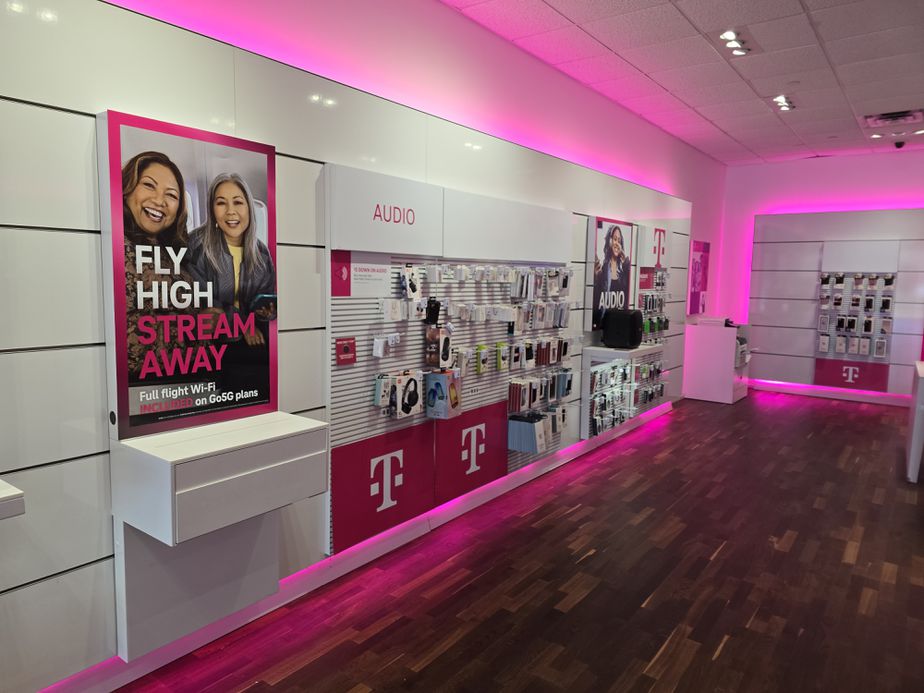 Interior photo of T-Mobile Store at Bergen Town Center, Paramus, NJ