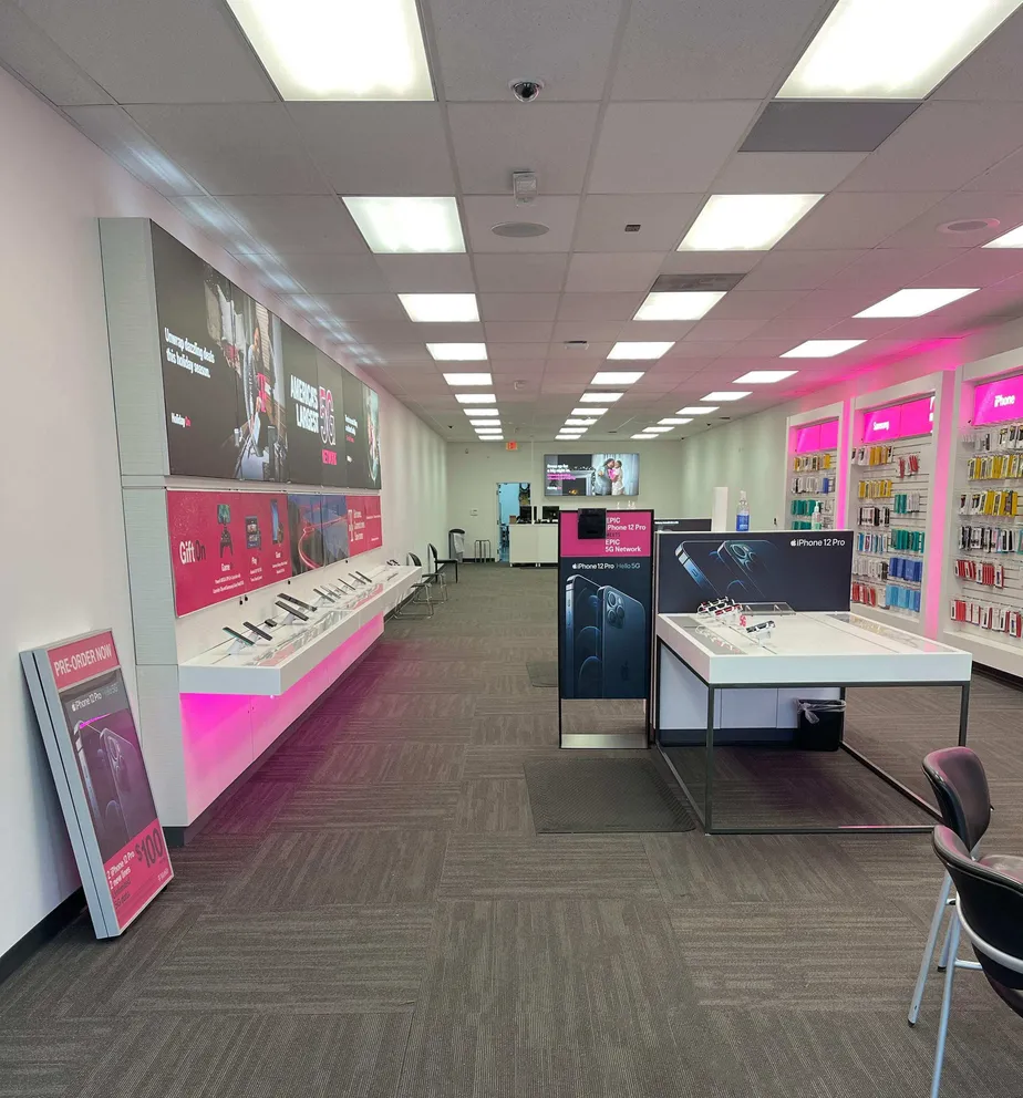  Interior photo of T-Mobile Store at Lake Shore Blvd & Babbitt Rd 3, Euclid, OH 