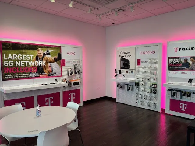  Interior photo of T-Mobile Store at Premier Blvd & 4th Ave, Roanoke Rapids, NC 