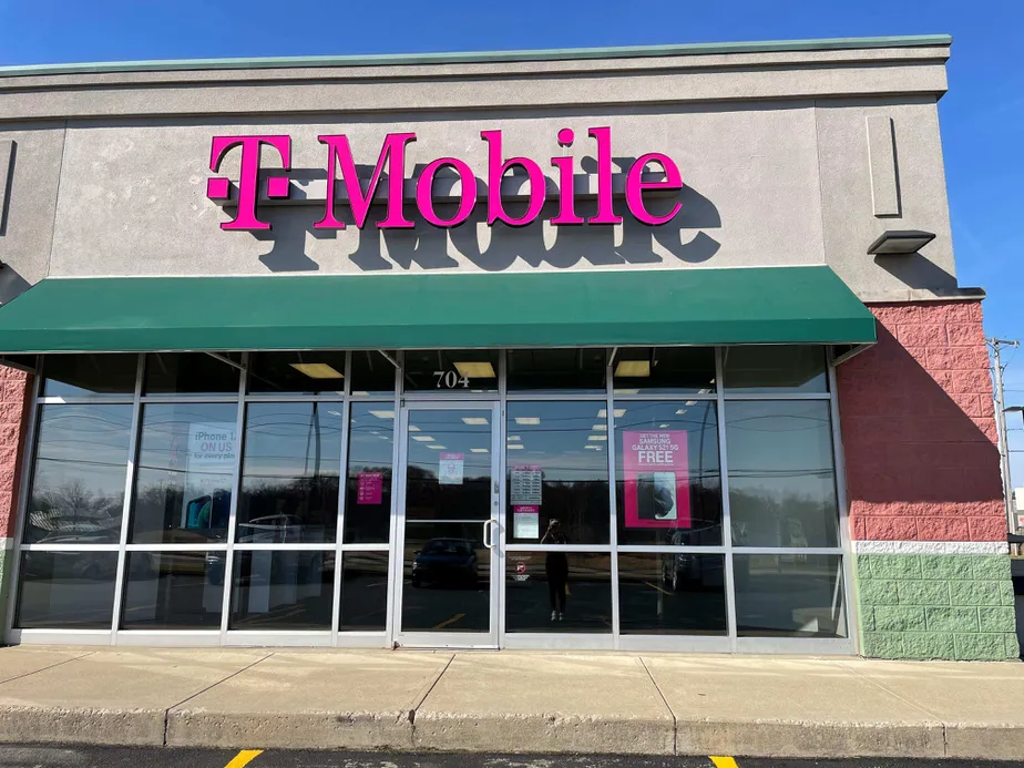 Exterior photo of T-Mobile store at Harry Sauner Rd & Careytown Rd, Hillsboro, OH
