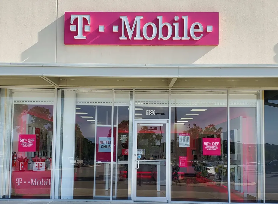 Exterior photo of T-Mobile store at Hwy 46 & Hwy 281, Spring Branch, TX