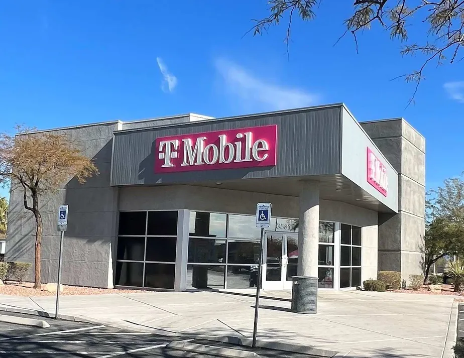 Exterior photo of T-Mobile Store at Rainbow & Spring Mountain, Las Vegas, NV