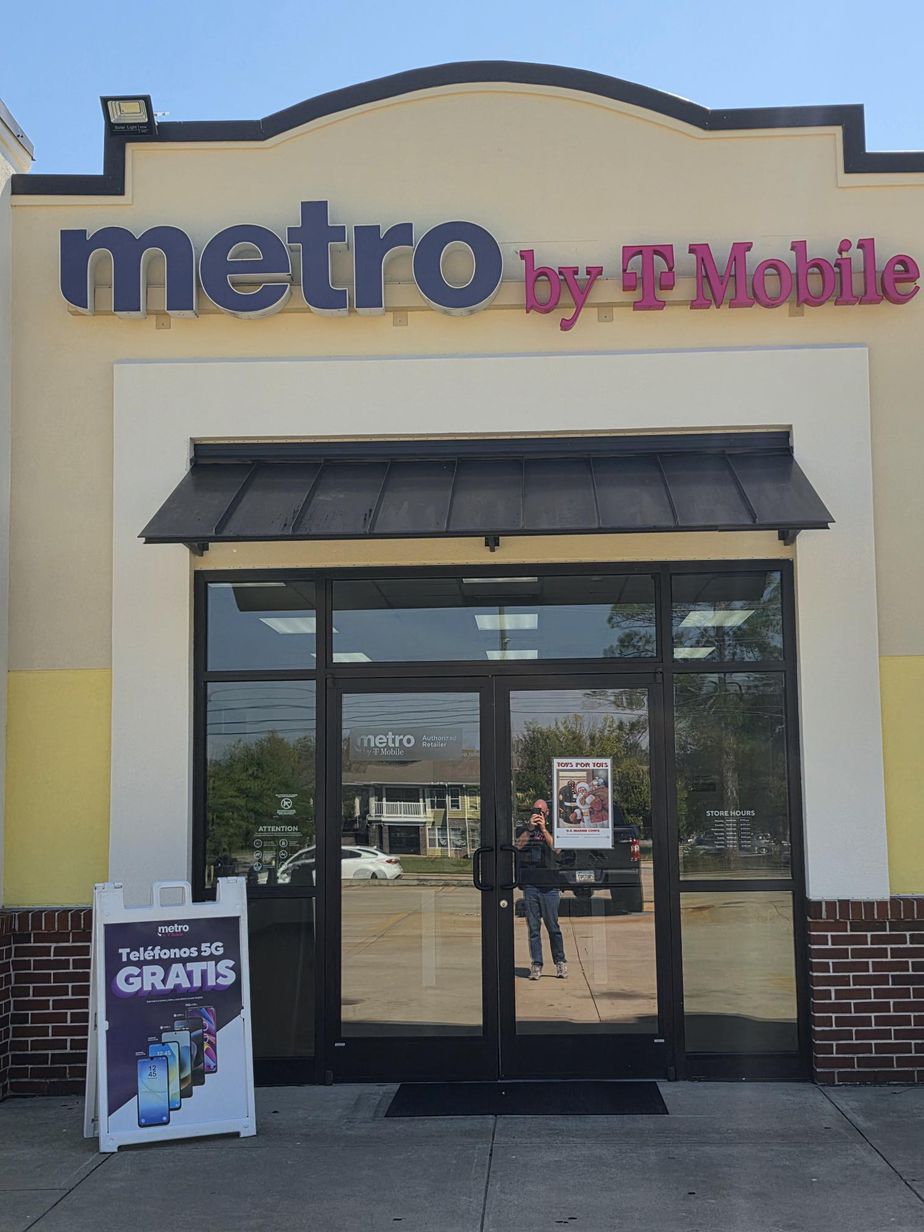 Metro by T-Mobile 1120 Talbotton Rd - 1120 Talbotton Rd 