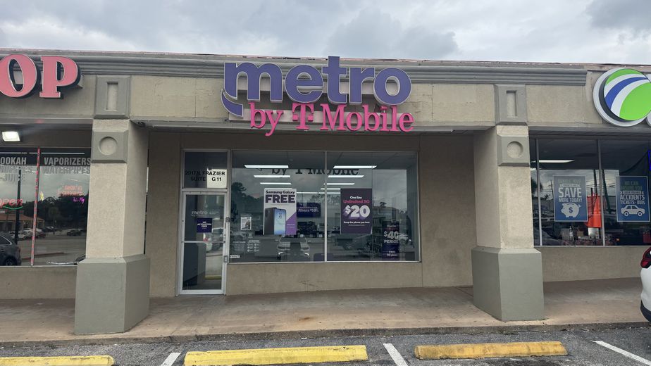 Metro by T-Mobile 2017 N Frazier St - 2017 N Frazier St 