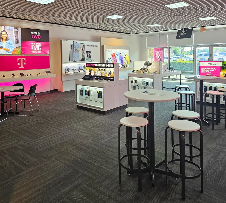 Interior photo of T-Mobile Store at Denton Hwy & Kelly Lynn Ln, Watauga, TX