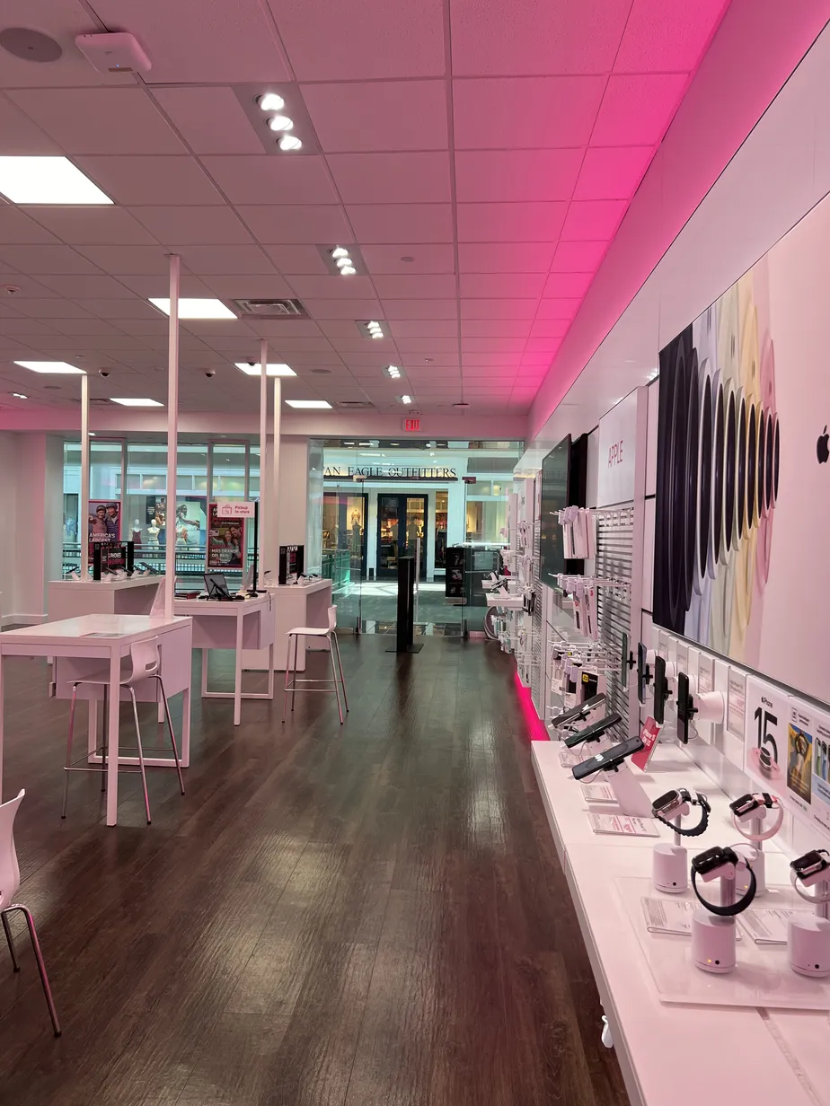  Interior photo of T-Mobile Store at Arbor Place - Upper Level, Douglasville, GA 