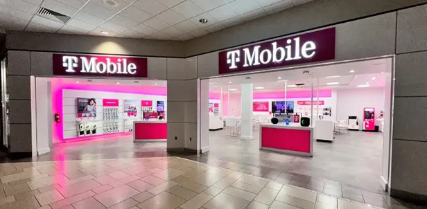  Exterior photo of T-Mobile Store at Plaza Carolina 1, Carolina, PR 