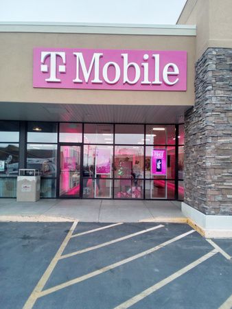 Exterior photo of T-Mobile Store at Crossroads at North Ogden, North Ogden, UT