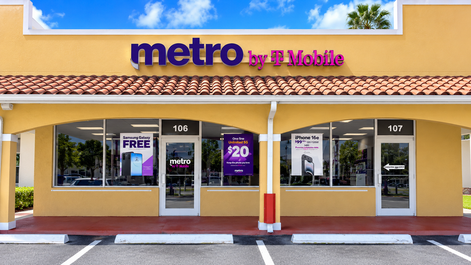 Metro by T-Mobile 501 W Palm Dr - 501 W Palm Dr 