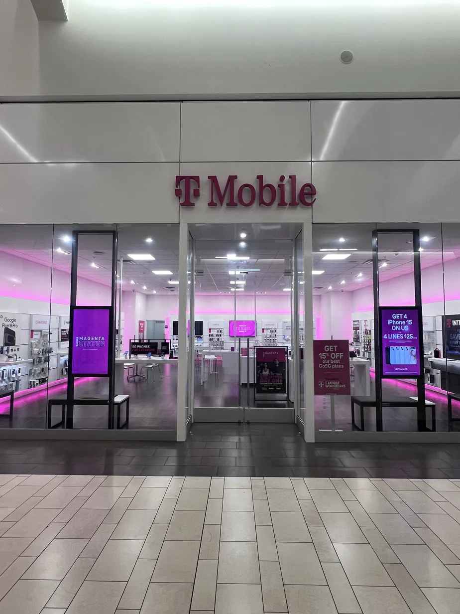  Exterior photo of T-Mobile Store at Los Cerritos Center, Cerritos, CA 