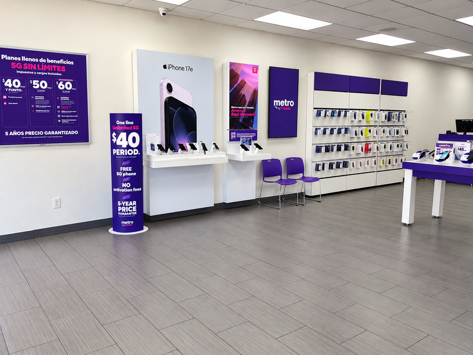 Metro by T-Mobile 3074 Alta Mere Dr - 3074 Alta Mere Dr 