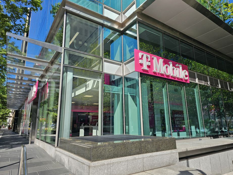 Exterior photo of T-Mobile Store at K Street NW & 18th, Washington, DC