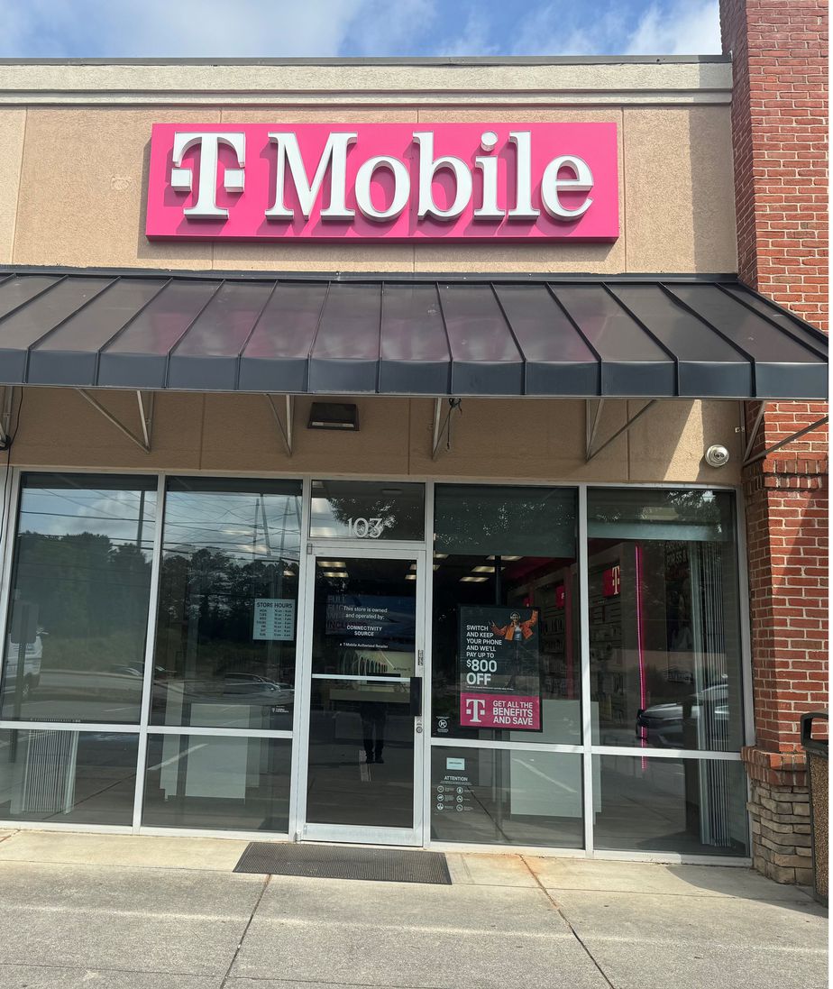 Exterior photo of T-Mobile Store at Battle Ridge Pavilion, Marietta, GA