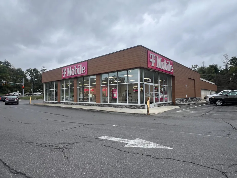  Exterior photo of T-Mobile Store at Winchester Rd & Old Mcdonald Rd, Lavale, MD 
