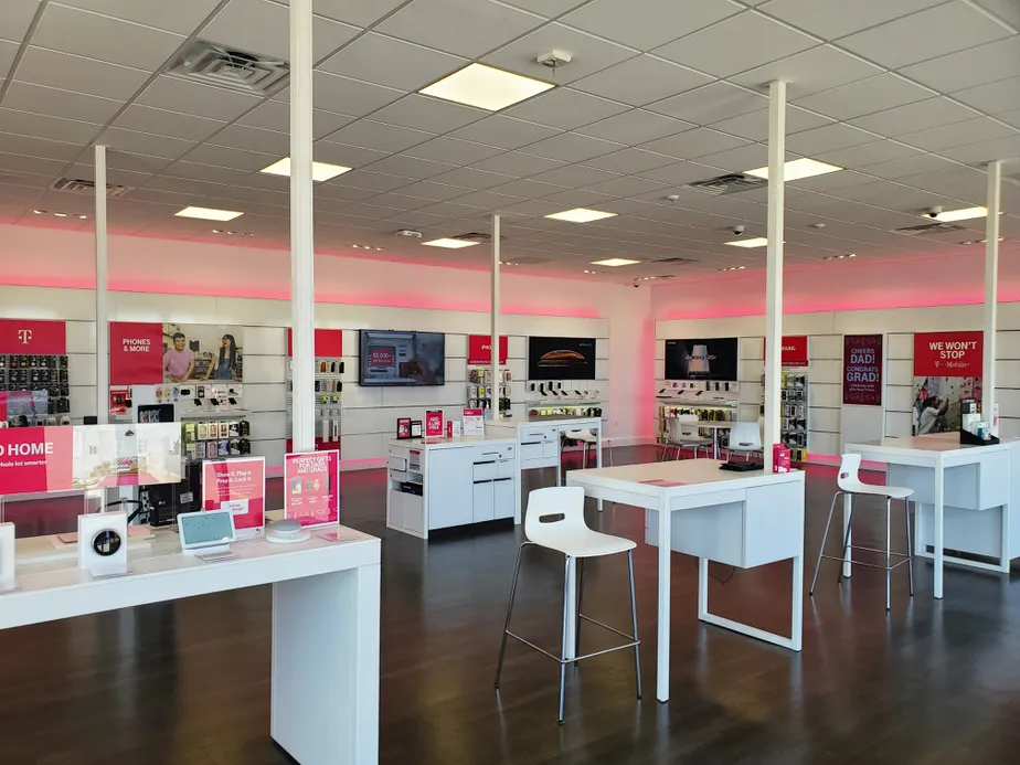  Interior photo of T-Mobile Store at 48th St & O St, Lincoln, NE 