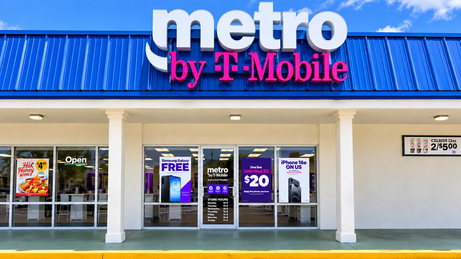 Metro by T-Mobile 2523 Broadway St - 2523 Broadway St