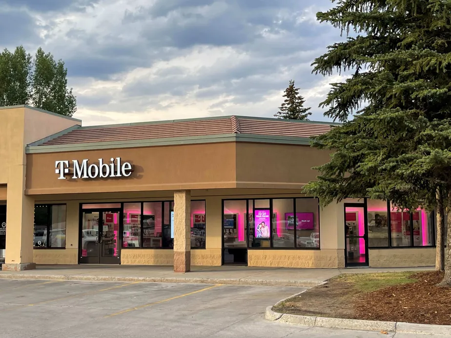 Exterior photo of T-Mobile store at Central Park Dr & Pine Grove Rd, Steamboat Springs, CO