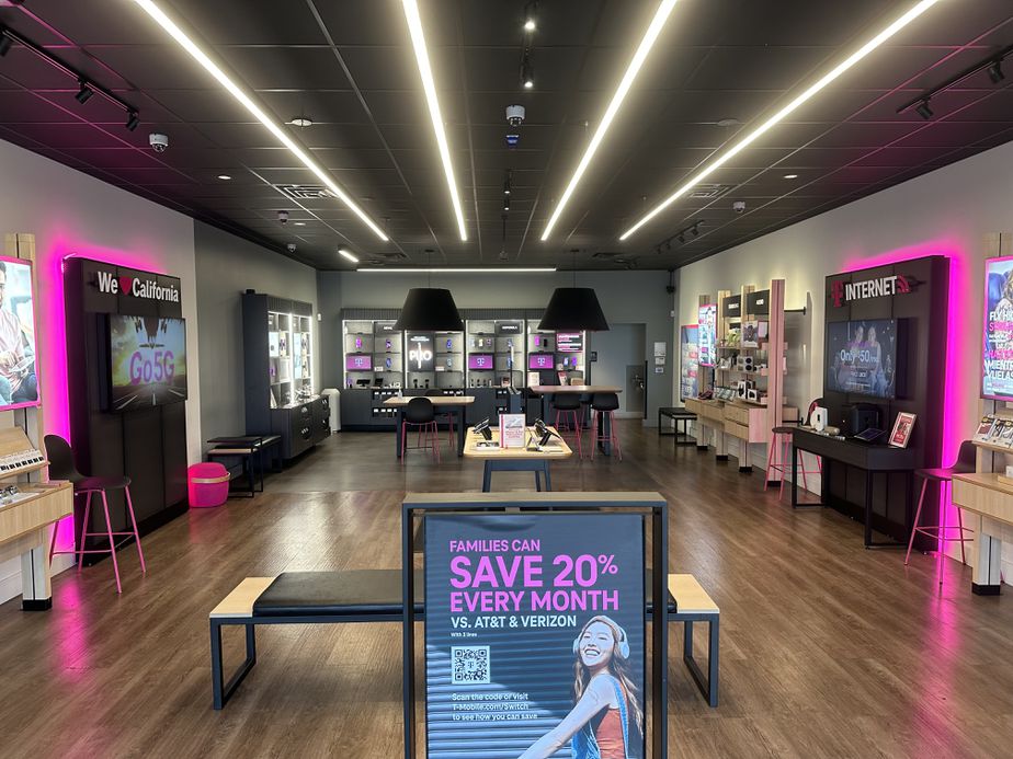 Interior photo of T-Mobile Store at Broadway & Oxford St, Chula Vista, CA