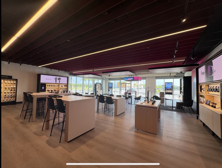 Interior photo of T-Mobile Store at Lee Vista Promenade, Orlando, FL