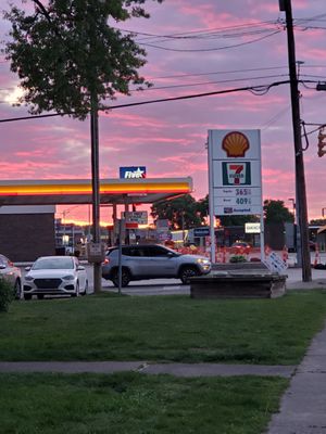 Image gallery for 7-Eleven