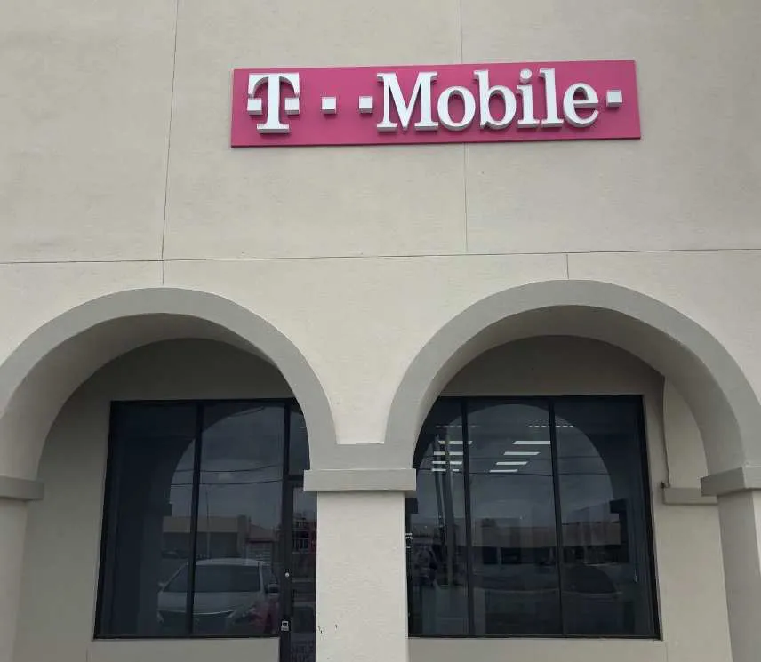 Exterior photo of T-Mobile store at N Saint Marys St & Trojan Dr, Beeville, TX