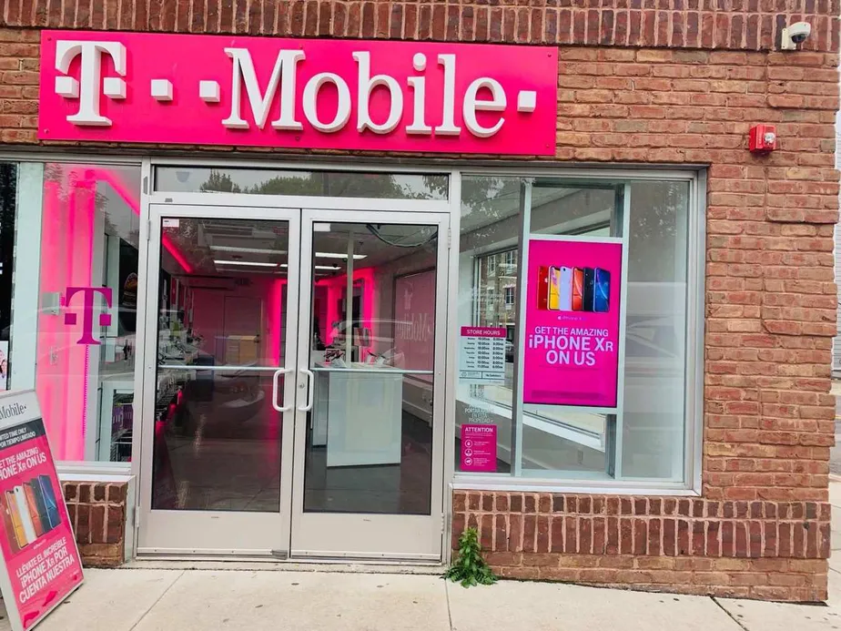 Exterior photo of T-Mobile store at French St & Seaman St, New Brunswick, NJ