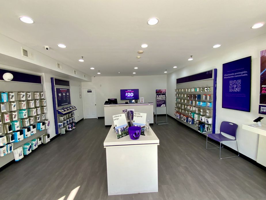 Metro by T-Mobile 119 Washington Ave - 119 Washington Ave 