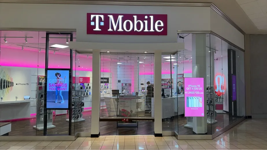  Exterior photo of T-Mobile Store at Boise Towne Square, Boise, ID 