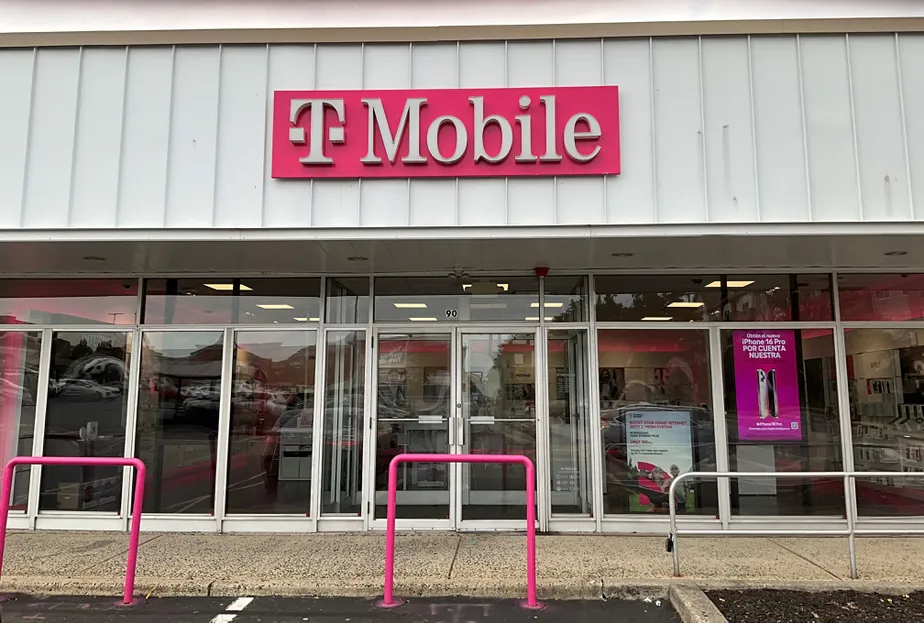  Exterior photo of T-Mobile Store at Passaic Ave & Marshall St, Kearny, NJ 