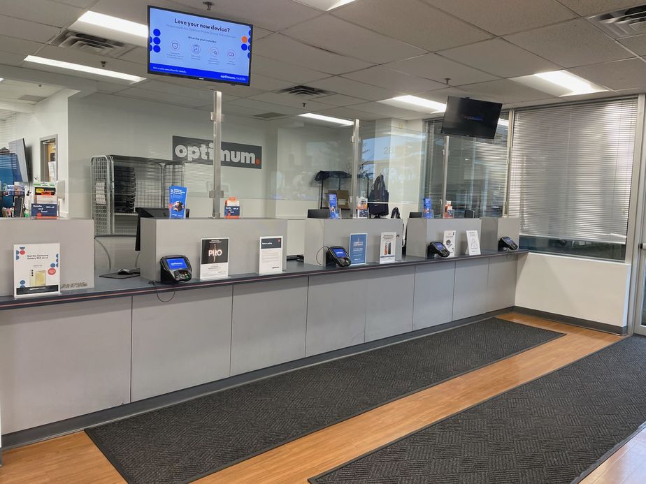 Yonkers - Executive 2390 Inside Store.jpg