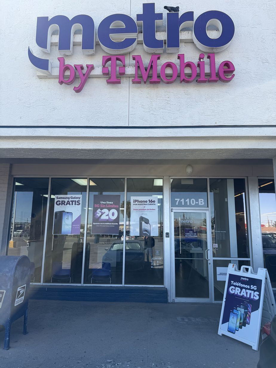 Metro by T-Mobile 7110 Alameda Ave - 7110 Alameda Ave 