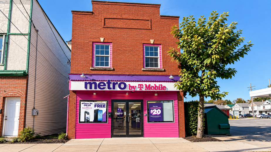 Metro by T-Mobile 818 East Ave - 818 East Ave 