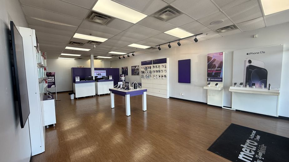 Metro by T-Mobile 765 Eastgate South Dr - 765 Eastgate South Dr 