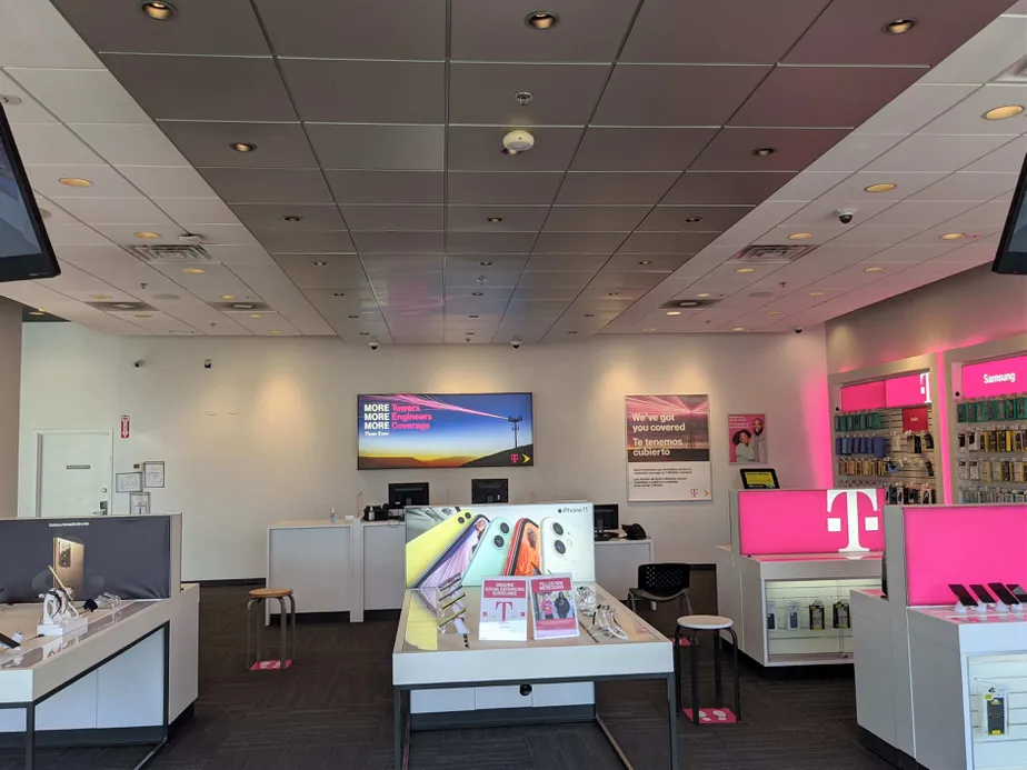 Interior photo of T-Mobile Store at W Lake St & N Itasca Rd, Addison, IL