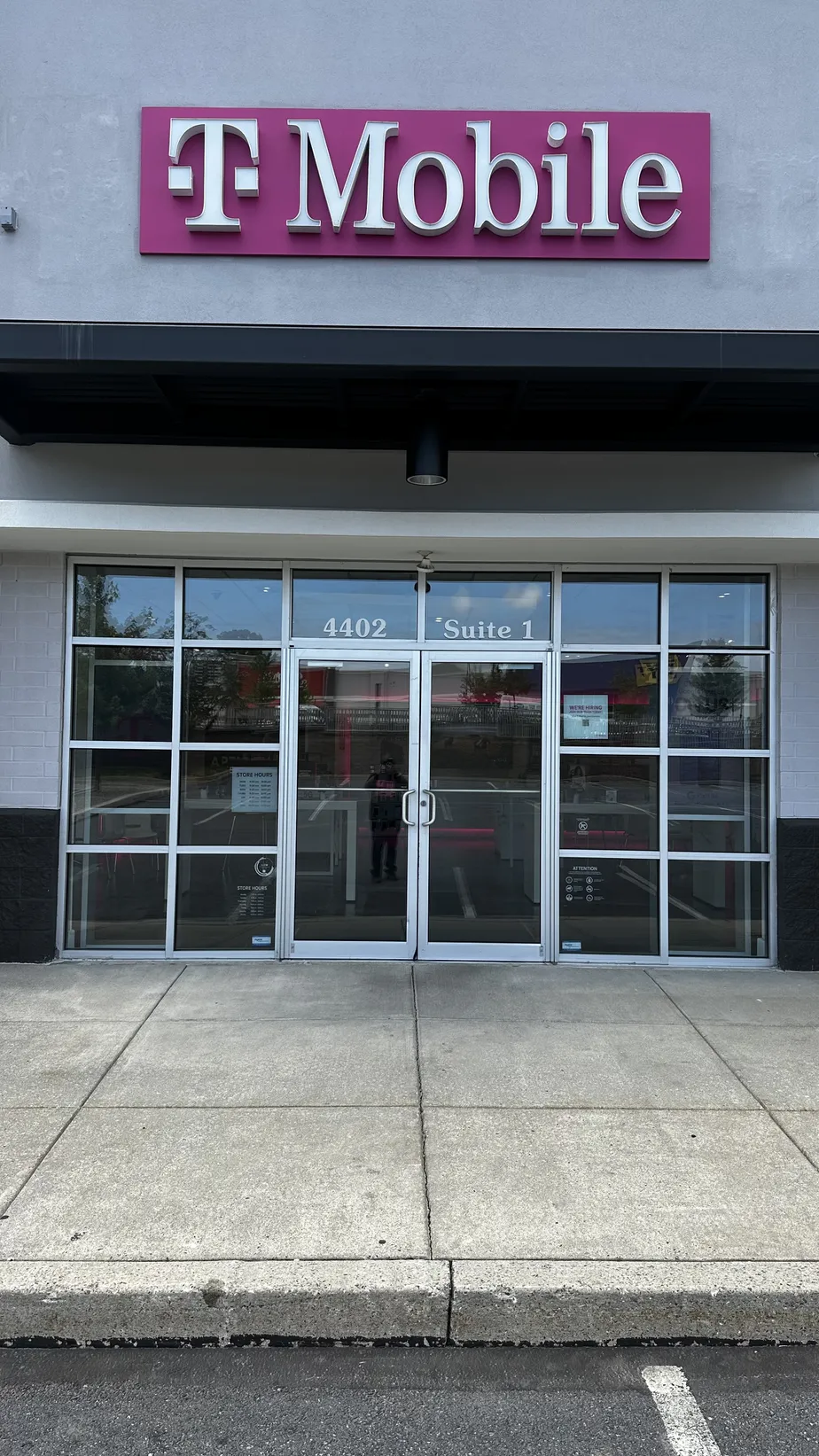  Exterior photo of T-Mobile Store at Rt 33 & Freemansburg, Easton, PA 