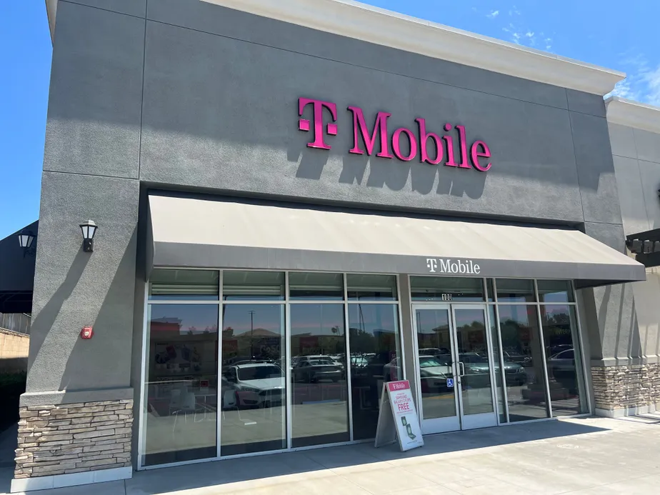 Exterior photo of T-Mobile Store at Lone Hill Ave & Gladstone St, Glendora, CA
