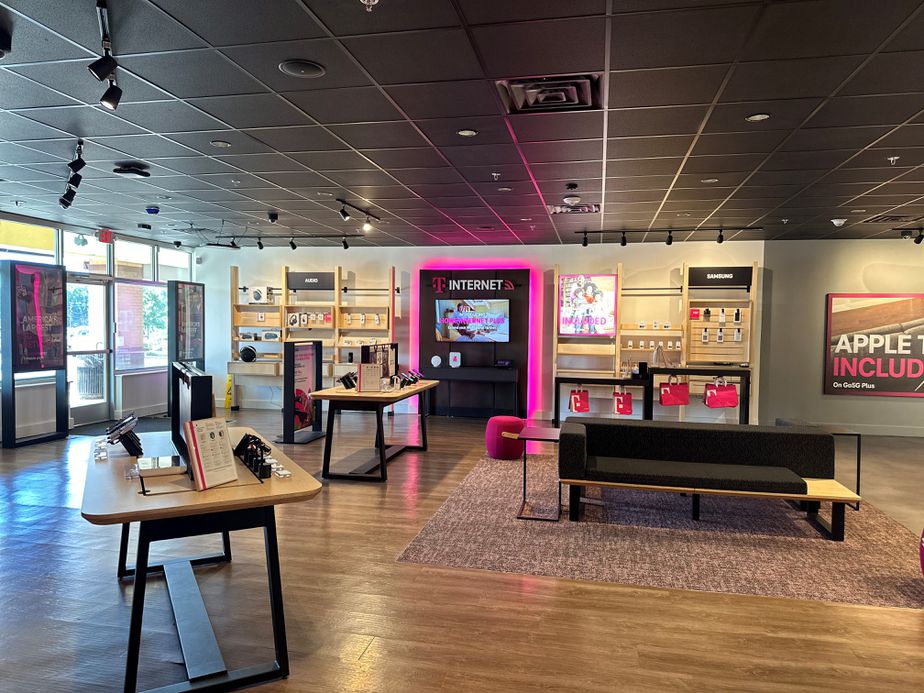 Interior photo of T-Mobile Store at Cherry Hill - Ellisburg Circle, Cherry Hill, NJ