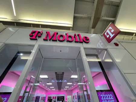  Exterior photo of T-Mobile Store at Sawgrass Mills, Sunrise, FL 