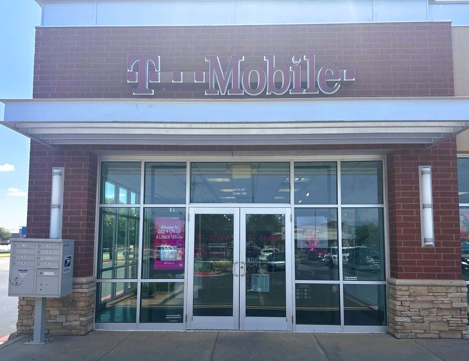 Exterior photo of T-Mobile Store at 82nd St & Milwaukee Ave, Lubbock, TX