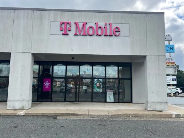 T-Mobile Boston Tpk & Svenson | Shrewsbury, MA
