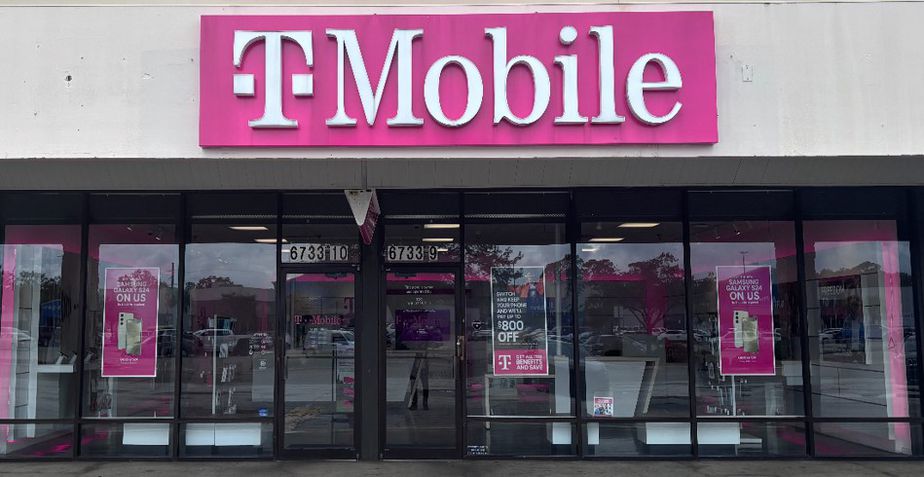 Exterior photo of T-Mobile Store at 103rd St & Tampico Rd, Jacksonville, FL