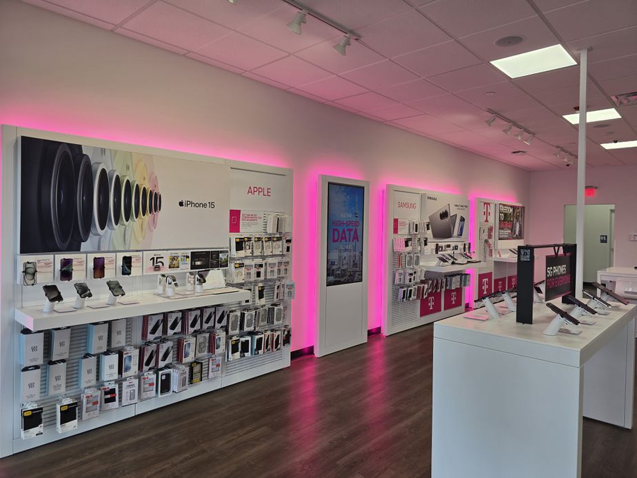 Interior photo of T-Mobile Store at Boyette Rd & Mcmullen Rd, Riverview, FL
