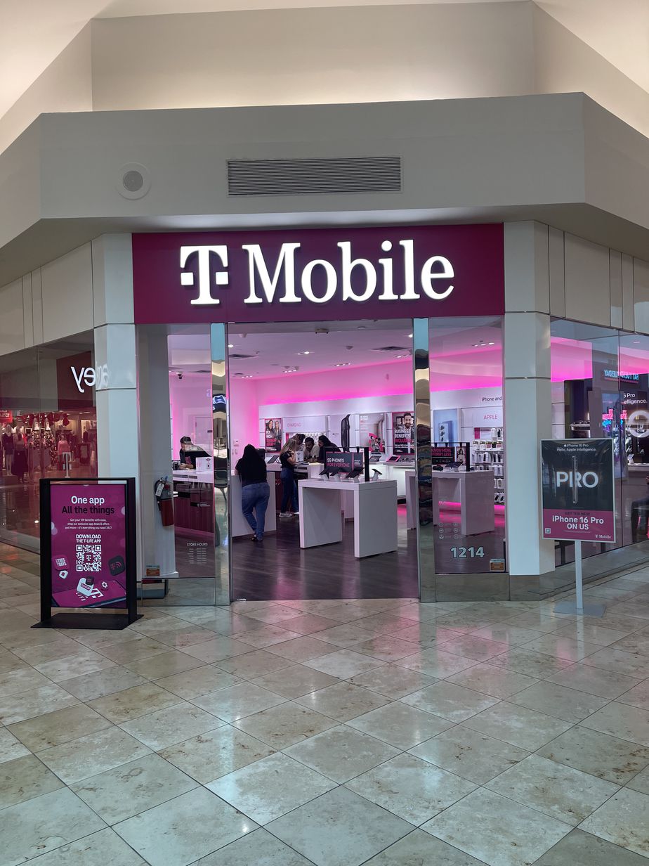 Exterior photo of T-Mobile Store at Baybrook Mall, Friendswood, TX